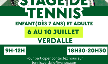 Affiche donnant les heures et jours des stages de tennis ainsi que les contacts des bénévoles de l'association