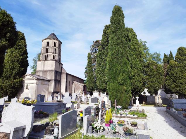 Verdalle : le cimetière et l'église Saint Jean
